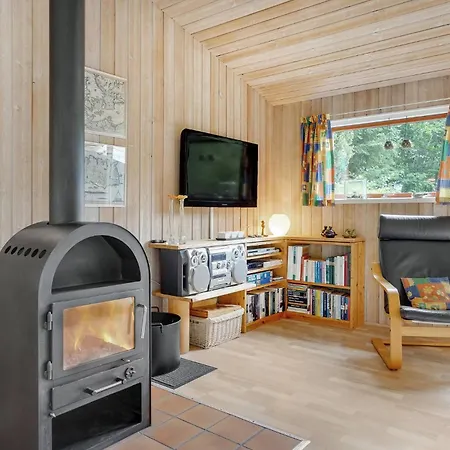 Four-bedroom In Glesborg